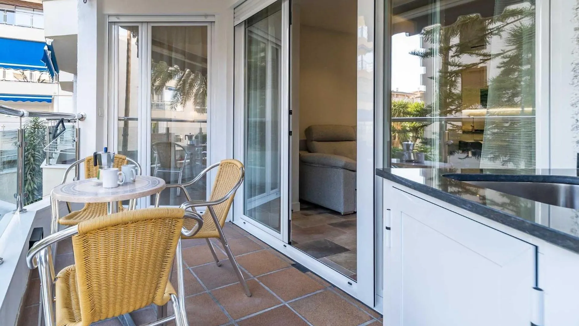 Apartamentos Dr28 A 250 M De La Playa 丰希罗拉