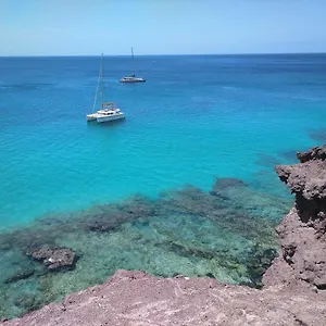 https://confortable-bright-well-located-apartment.in-canary-islands.com